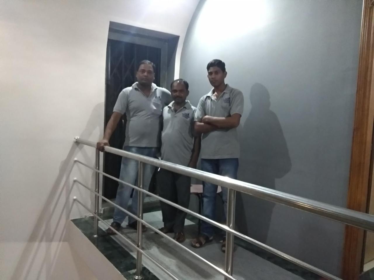 Sai Tirumala Residency 蒂鲁帕蒂 外观 照片