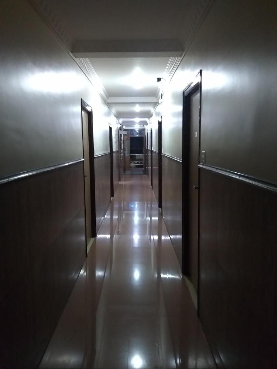 Sai Tirumala Residency 蒂鲁帕蒂 外观 照片