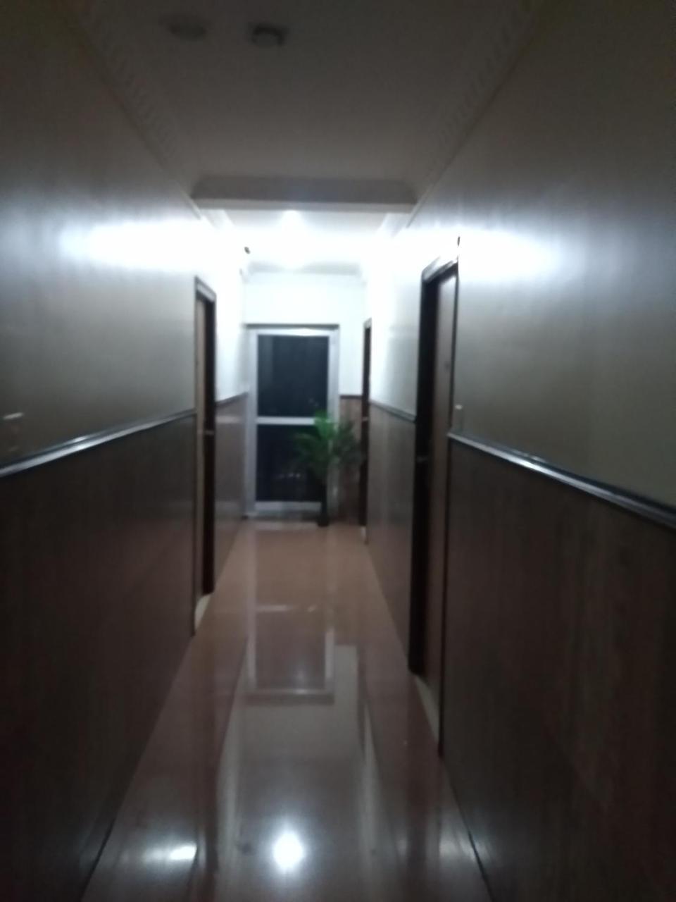 Sai Tirumala Residency 蒂鲁帕蒂 外观 照片