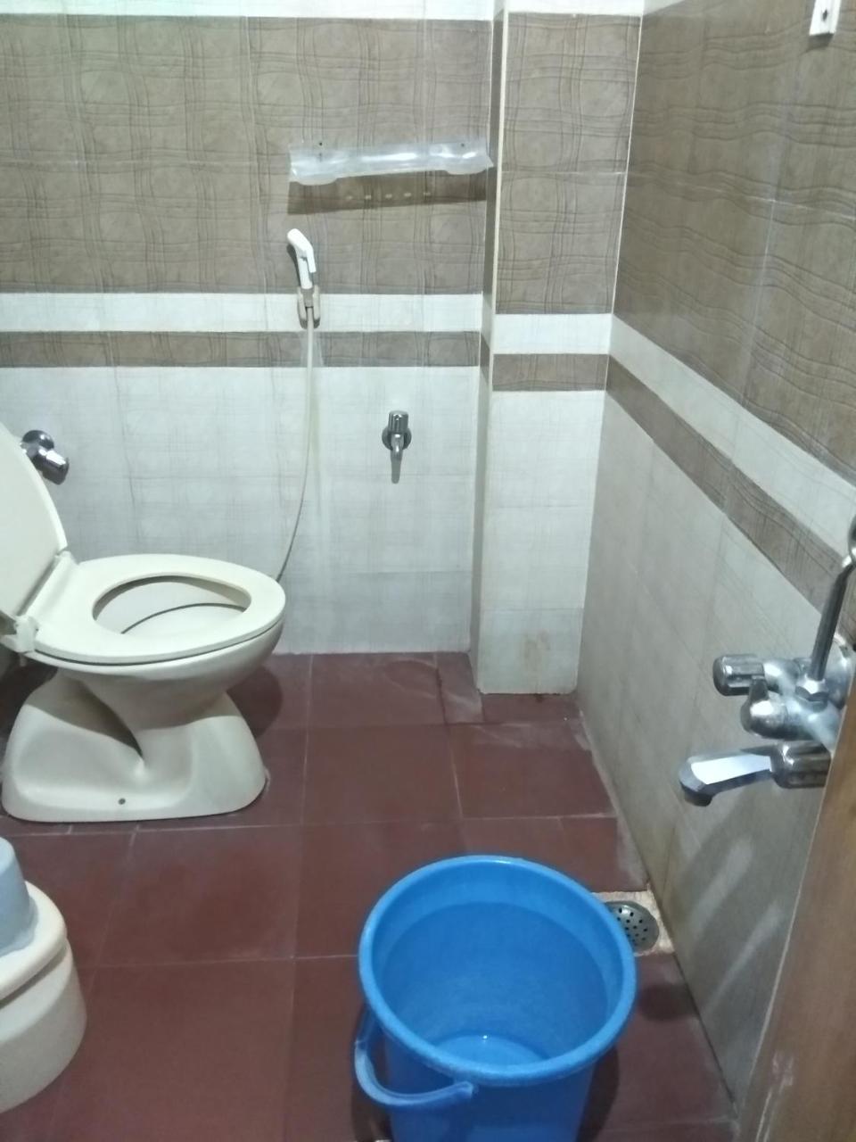 Sai Tirumala Residency 蒂鲁帕蒂 外观 照片
