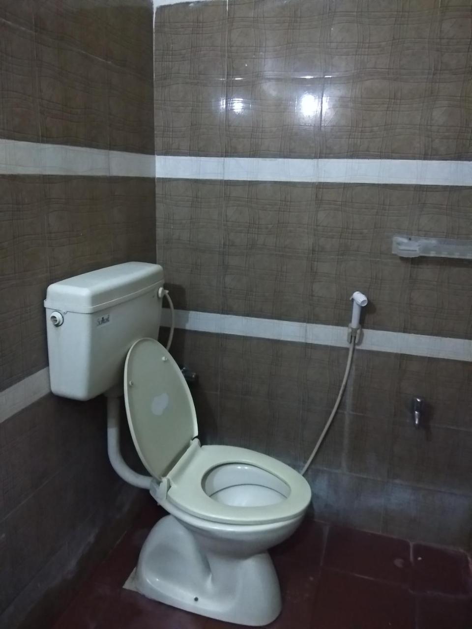 Sai Tirumala Residency 蒂鲁帕蒂 外观 照片