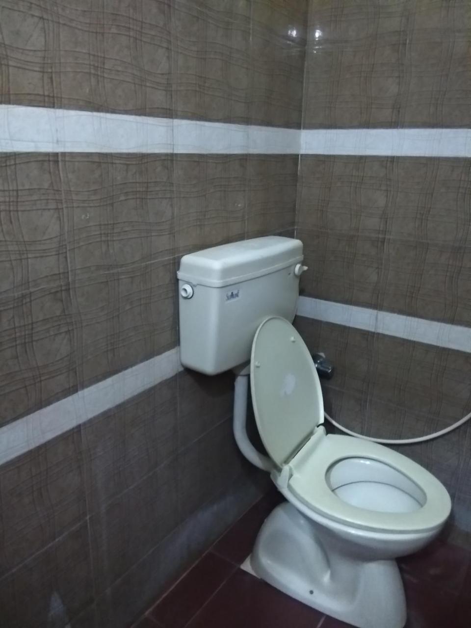 Sai Tirumala Residency 蒂鲁帕蒂 外观 照片