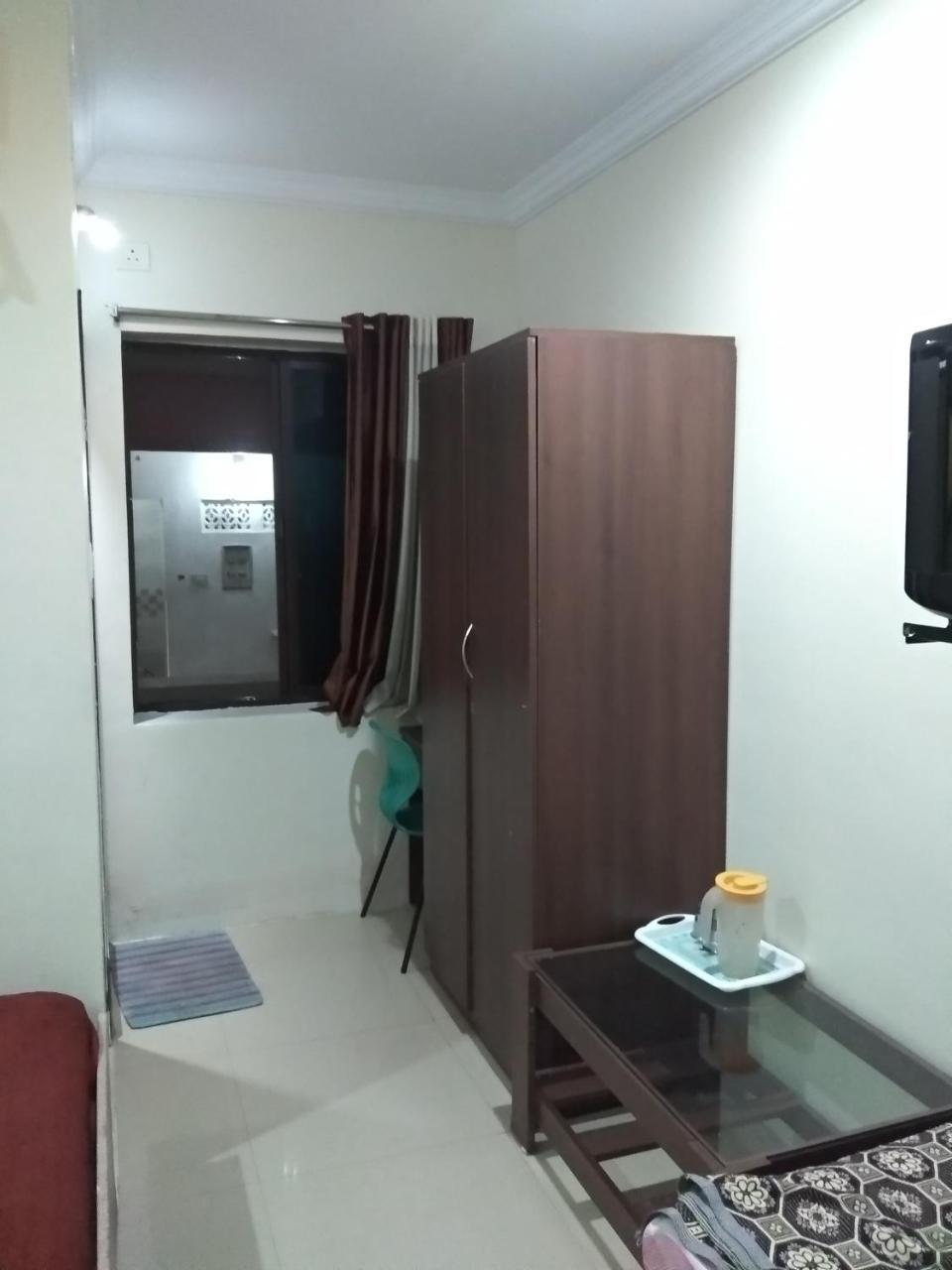 Sai Tirumala Residency 蒂鲁帕蒂 外观 照片